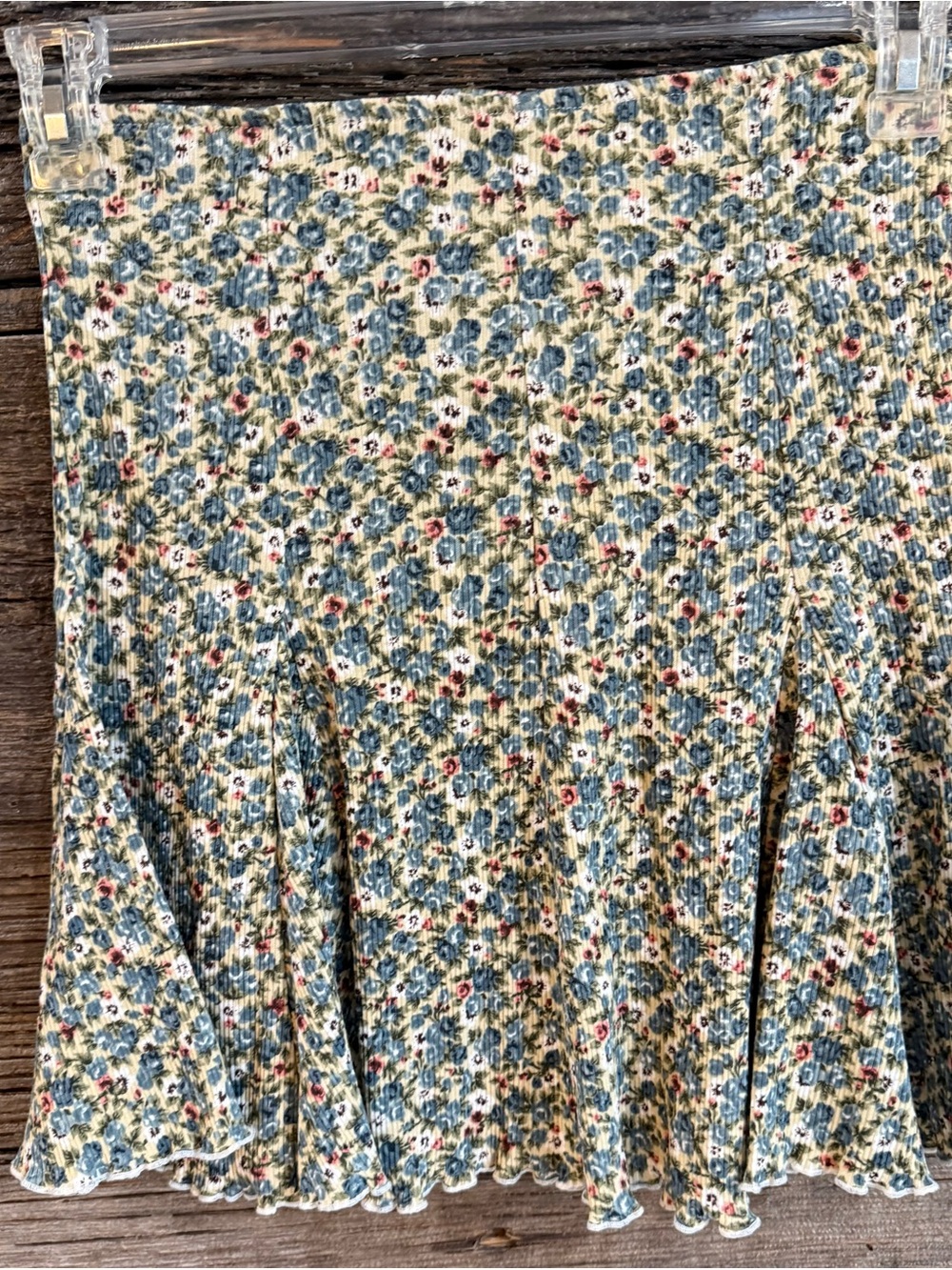 NWT Next Era Floral High-Waist Pleated Mini Skirt in Yellow and Blue